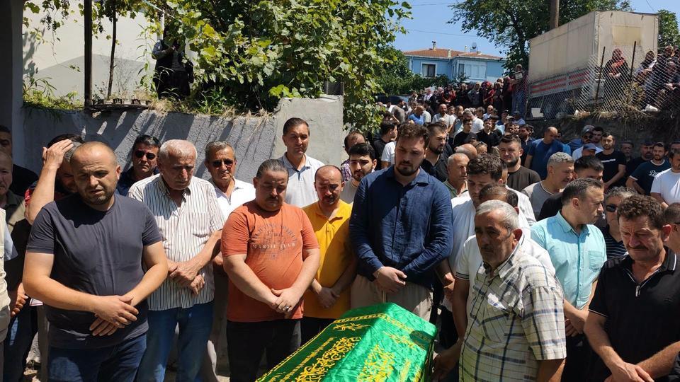 FINDIK BAHÇESİNDE KALP KRİZİ GEÇİREN ADAM HAYATINI KAYBETTİ