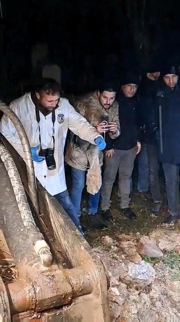 Mezarlığa gömülen esrarengiz paket mahalleliyi ayağa kaldırdı