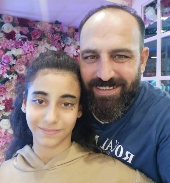 ANNENİN FERYADI YÜREKLERİ DAĞLADI: BABALARININ ÖLDÜRDÜĞÜ KARDEŞLER TOPRAĞA VERİLDİ CİNAYETTE KAN DONDURAN DETAY: BABA SES ÇIKMAMASI İÇİN YASTIKLA ÇOCUKLARININ AĞZINI KAPATIP UYKULARINDA ÖLDÜRMÜŞ