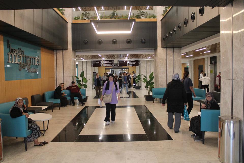 AYDIN ŞEHİR HASTANESİ TAM KAPASİTE HİZMET VERMEYE BAŞLADI VATANDAŞLAR OTEL KONFORUNDAKİ HASTANEDEN MEMNUN KALDILAR