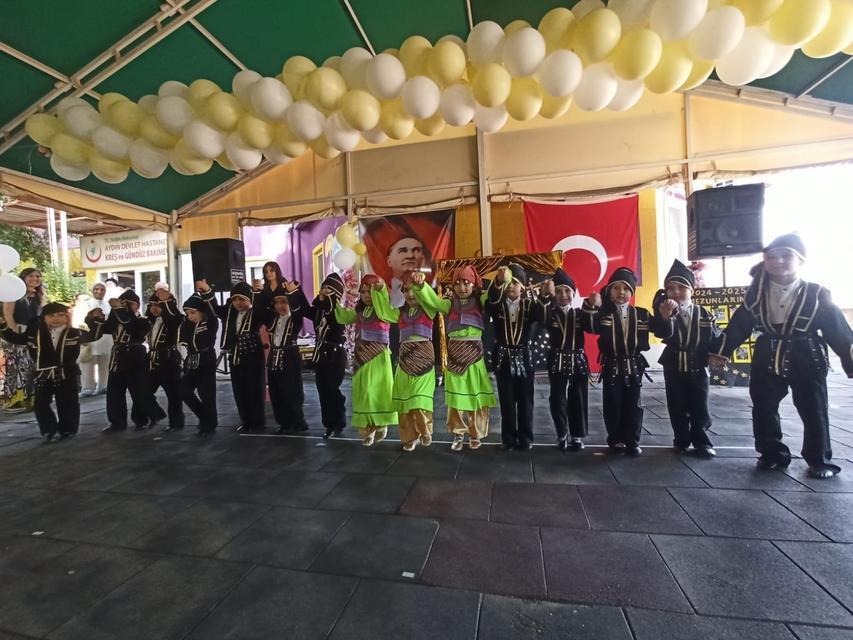 AYDIN DEVLET HASTANESİ KREŞİ'NDE MEZUNİYET COŞKUSU