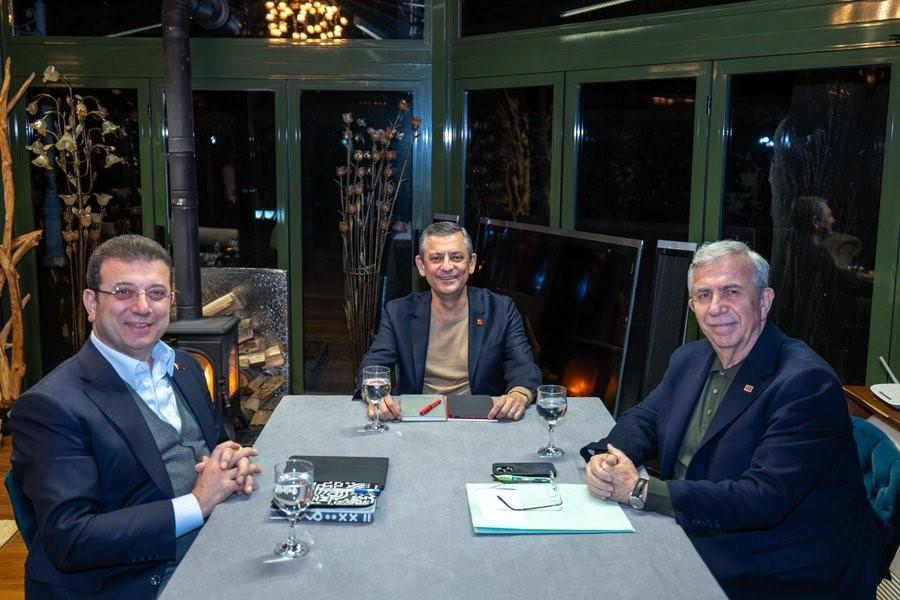 CHP GENEL BAŞKANI ÖZEL, İMAMOĞLU VE YAVAŞ İLE GÖRÜŞTÜ