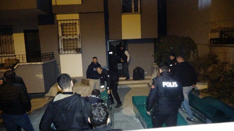 İki çocuğunu öldürüp canına kıydı