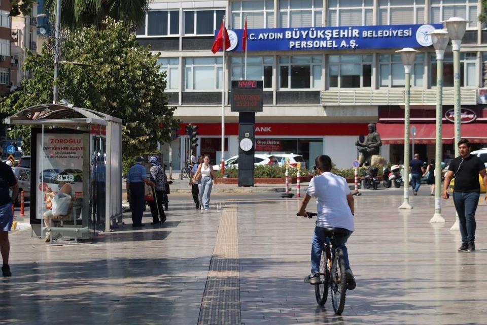 Aydın'a ikamet aldıran yabancı sayısı yüzde 8 arttı