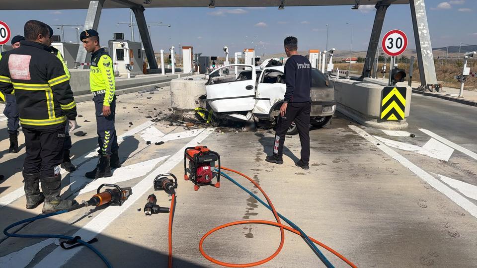 AKSARAY'DA FECİ KAZA: 22 YAŞINDAKİ SÜRÜCÜ ÖLDÜ