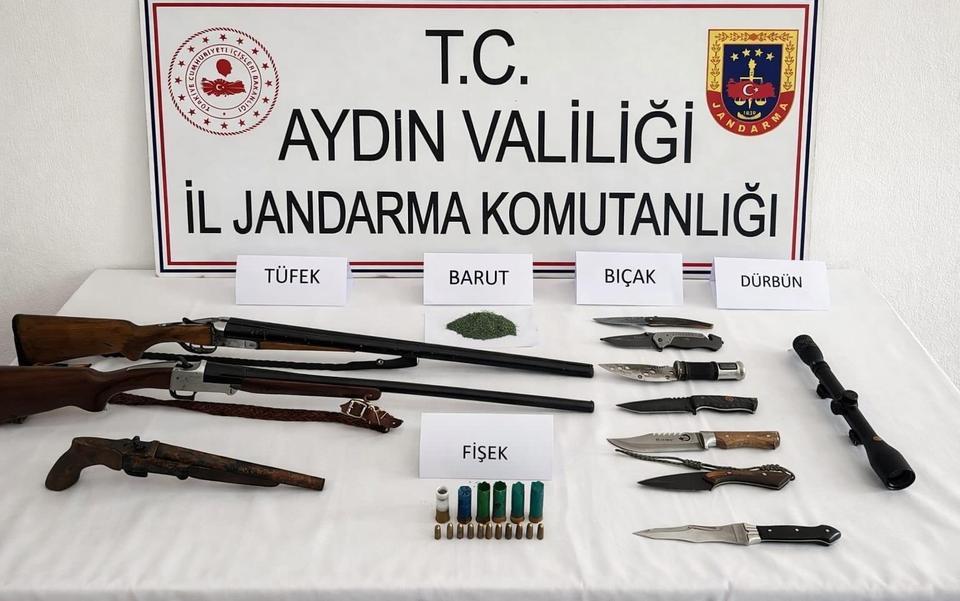 Aydın’da ev ve depodan cephanelik çıktı