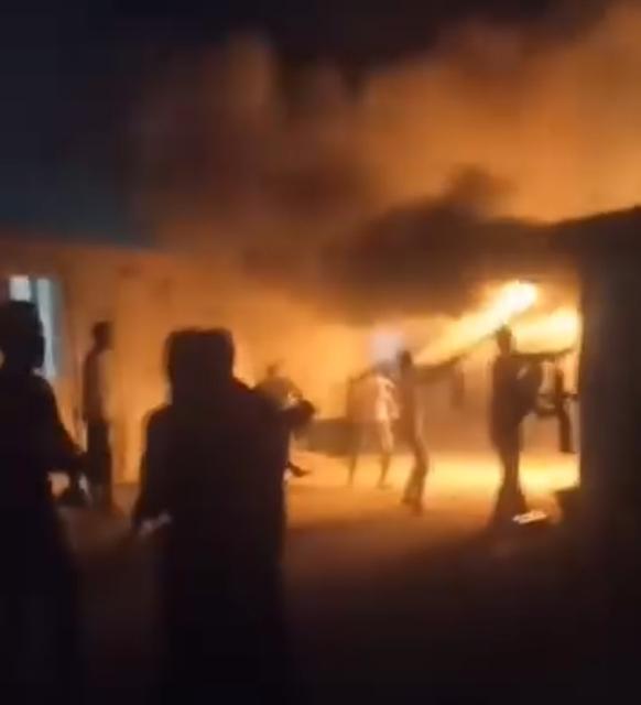 Konteyner kentte çıkan yangın paniğe neden oldu
