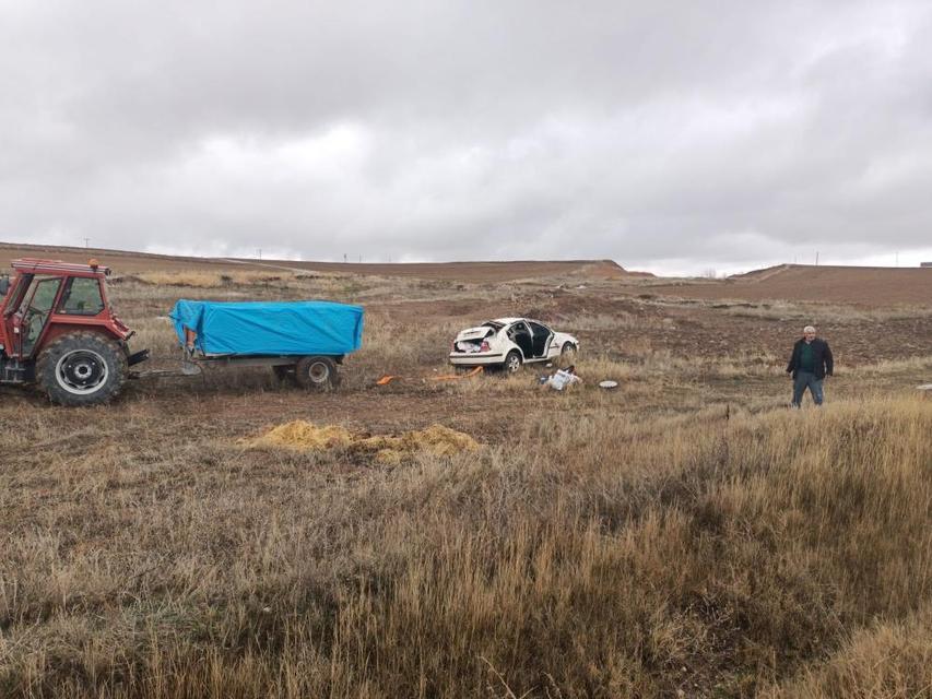 Otomobil şarampole yuvarlandı: 2 yaralı