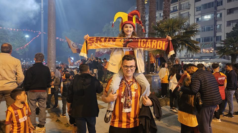 Bandırma'da Galatasaray'ın kutlamaları başladı