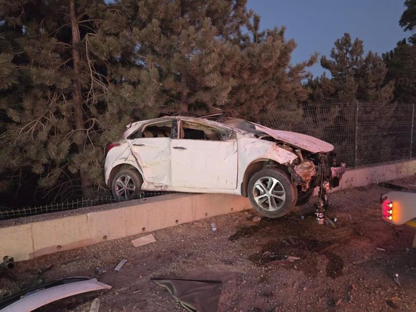 Kontrolünü kaybeden otomobil yoldan çıktı: 1 ölü, 1 yaralı