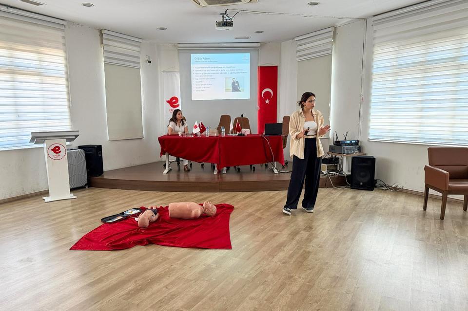 Efeler Belediyesinden personele hayat kurtaran eğitim desteği