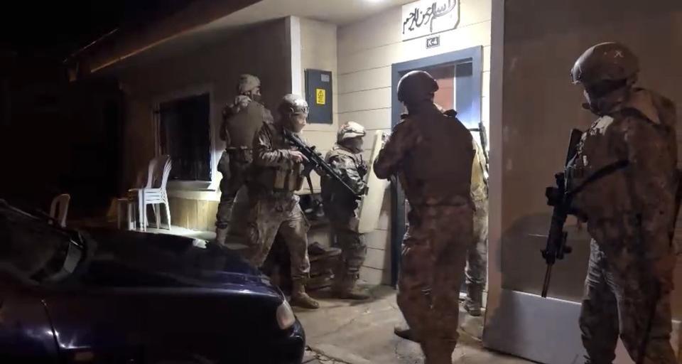 Terör örgütüne şafak operasyonu