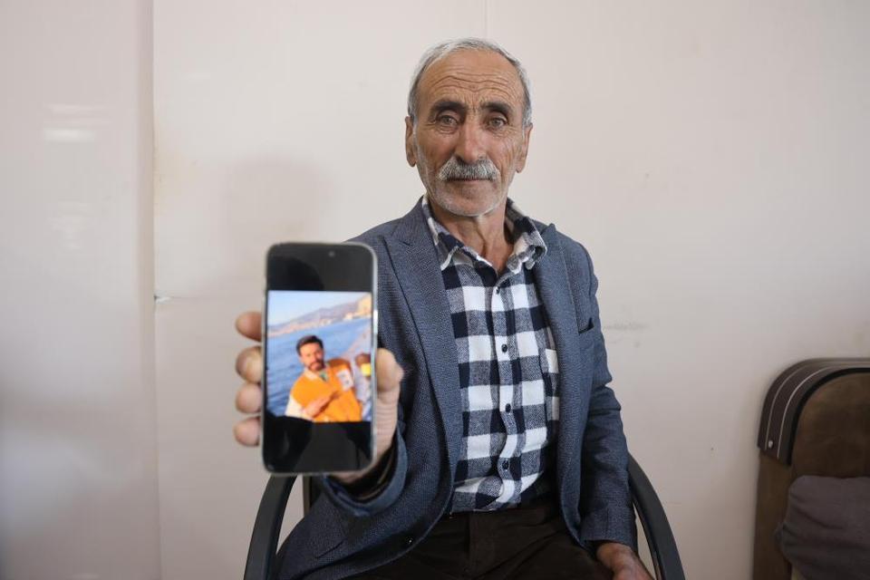 Penceredeki sinekliği parçalayıp kayboldu: 27 yaşındaki genç her yerde aranıyor