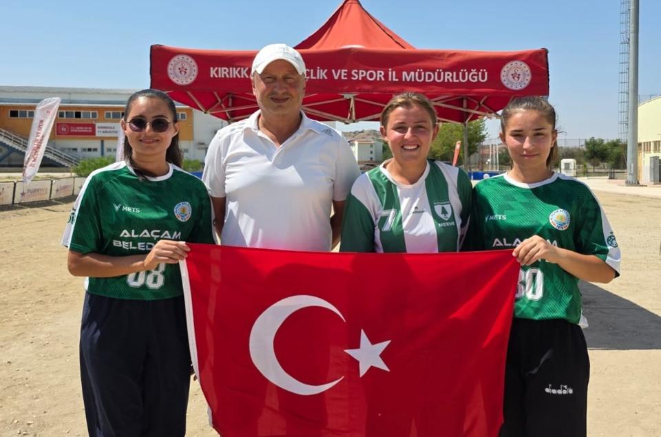 Alaçamspor, Fransa’da Türkiye’yi temsil edecek
