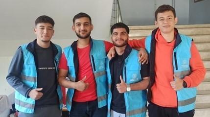 AYDIN'DA GÖNÜLLÜ ÖĞRENCİLERDEN KAN BAĞIŞI