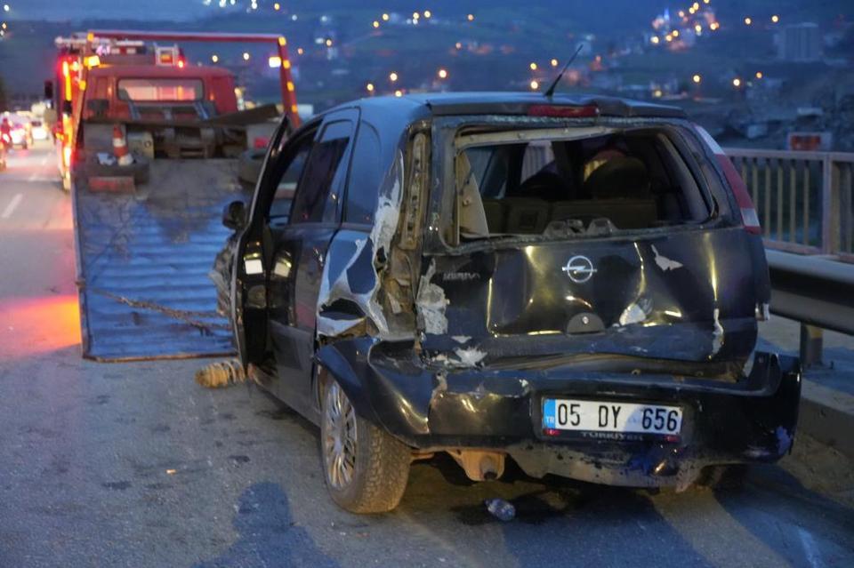 Zincirleme trafik kazası: 6 yaralı