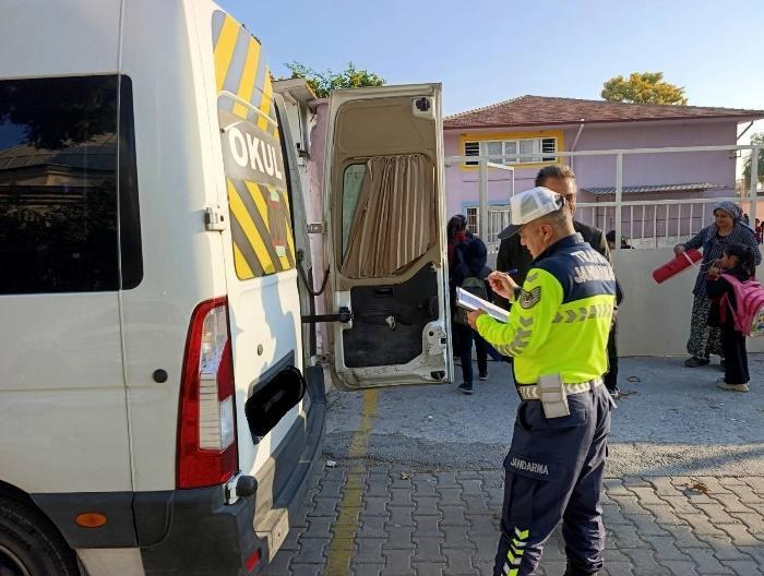 Söke ve Sultanhisar’da okul servisleri denetlendi