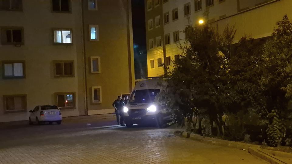 İki öğrenci gıda zehirlenmesi şüphesiyle hastaneye kaldırıldı