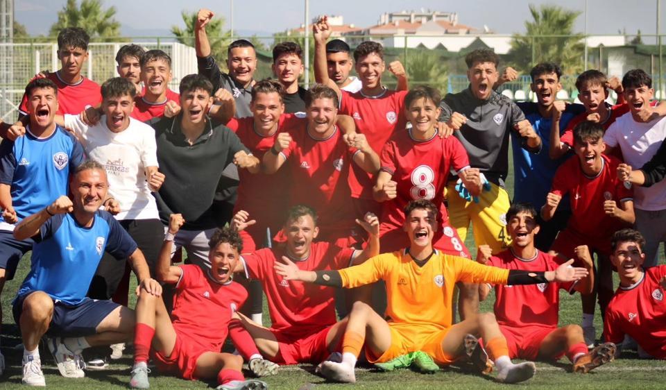 Naz-Naz ligden çıkarıldı, yüklü para cezası kesildi