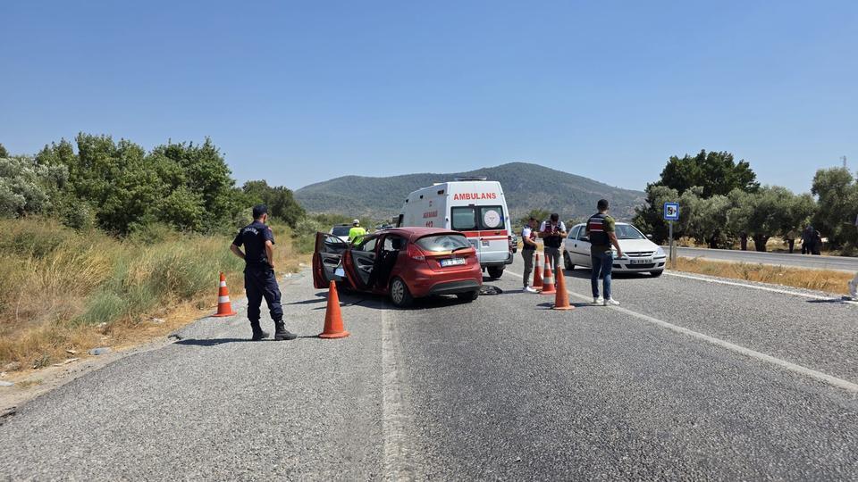 MUĞLA'DA TRAFİK KAZASI: 1 ÖLÜ, 2 YARALI