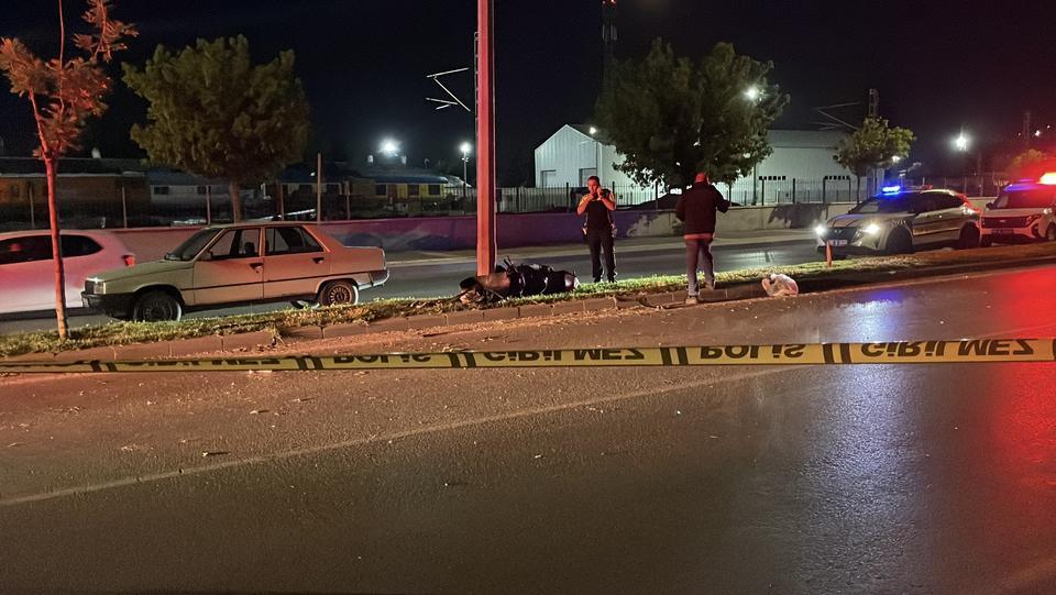 Motosiklet kazasında ağır yaralanan genç, 21 günlük yaşam mücadelesini kaybetti