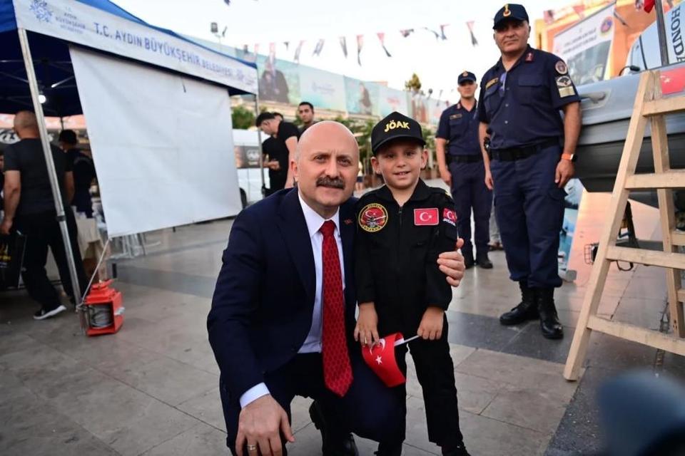 Aydın Valisi Varol, Jandarmanın etkinliğine katıldı