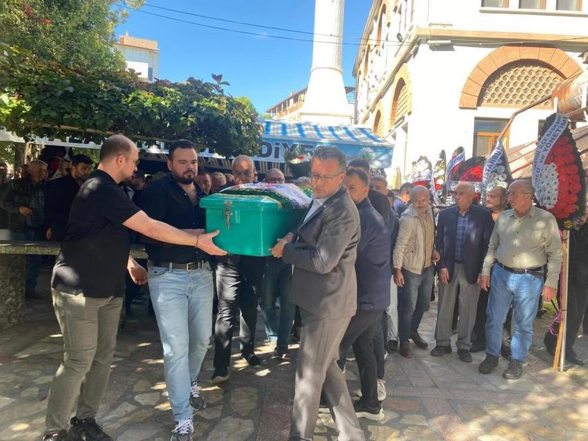 Emekli öğretmen amansız hastalığa yenik düştü