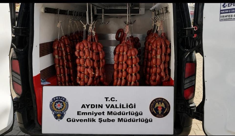 AYDIN'DA TAĞŞİŞ VE ETİKETSİZ GIDAYA GEÇİT YOK DOKUZ OPERASYONDA TONLARCA ÜRÜN ELE GEÇİRİLDİ