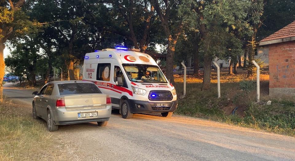 Emekli polis memuru tartıştığı 3 kişiyi vurdu