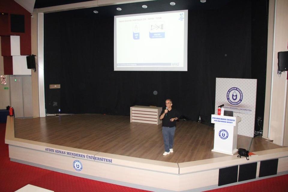 Aydın AFAD’tan üniversite öğrencilerine Temel Afet Farkındalığı Eğitimi