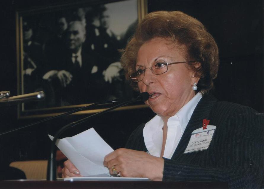 Eğitim gönüllüsü Nüket Ersoy vefat etti