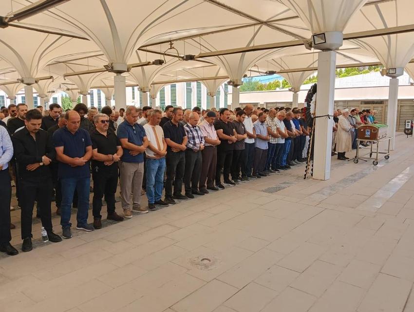 Trafik kazasında hayatını kaybeden mühendis son yolculuğuna uğurlandı