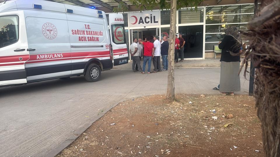 Dernek başkanı düğünde 2 kişiyi yaraladı
