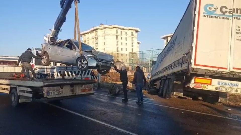 Zincirleme kaza can aldı: 2 ölü