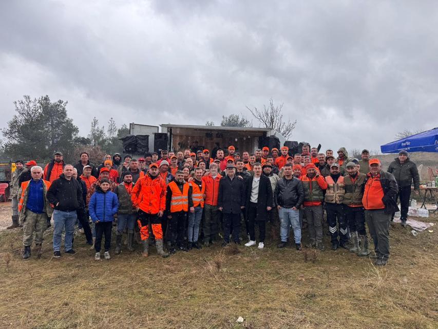 Denizli'de düzenlenen resmi avda 56 yaban domuzu avlandı