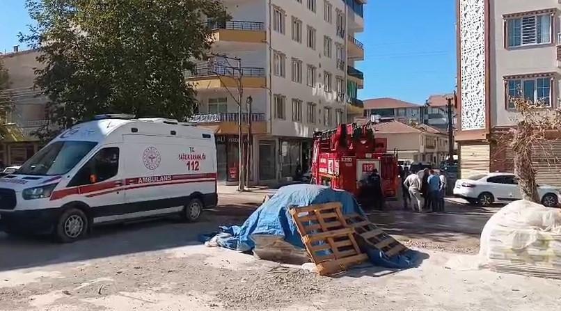 Yalnız yaşayan öğretmen evinde ölü bulundu
