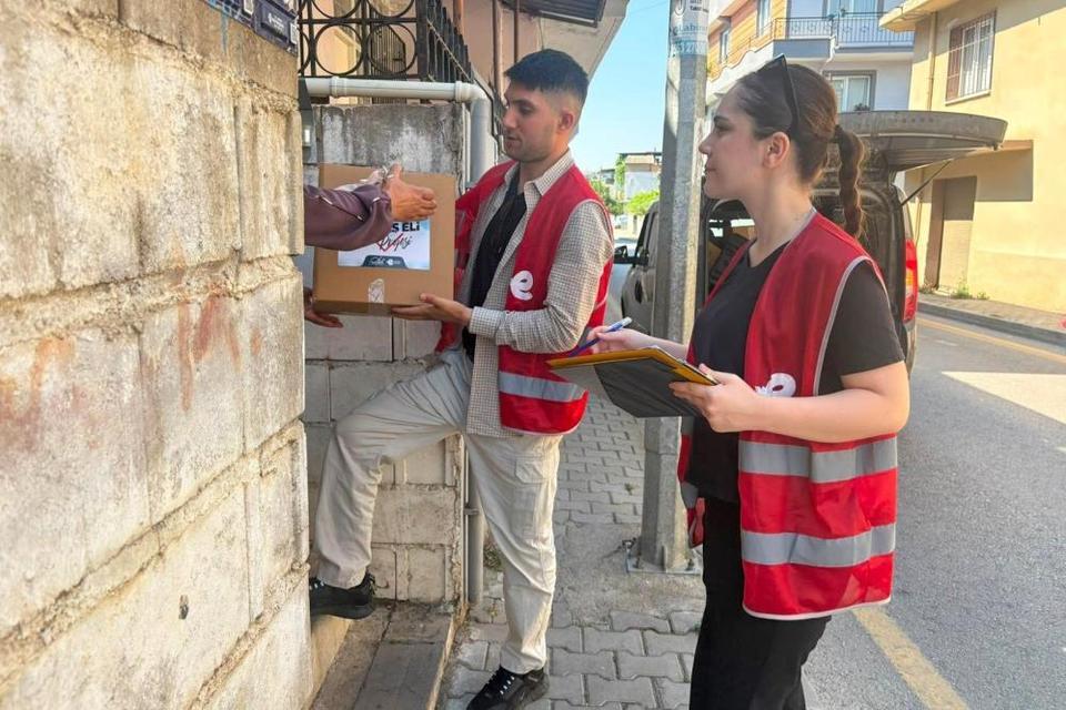 Kardeş Eli Projesi binlerce aileye umut oluyor