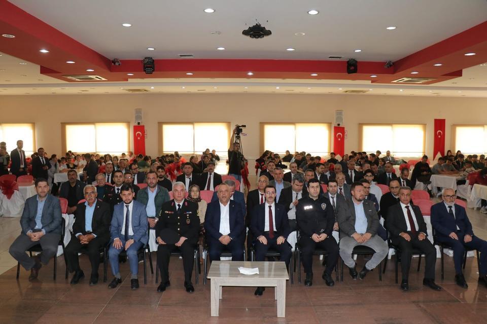 BOZDOĞAN'DA ÇANAKKALE ZAFERİ TÖRENLE KUTLANDI