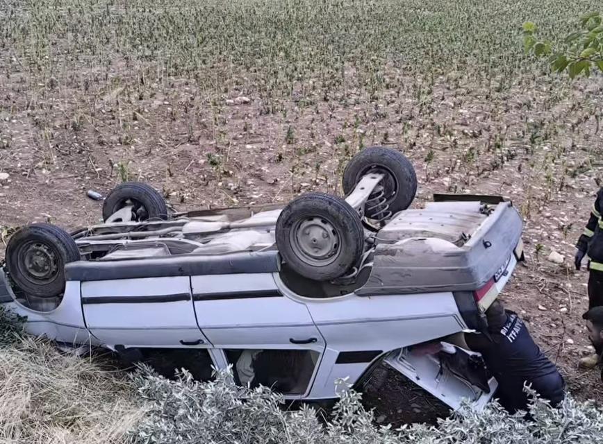 Otomobil şarampole devrildi: 1 yaralı