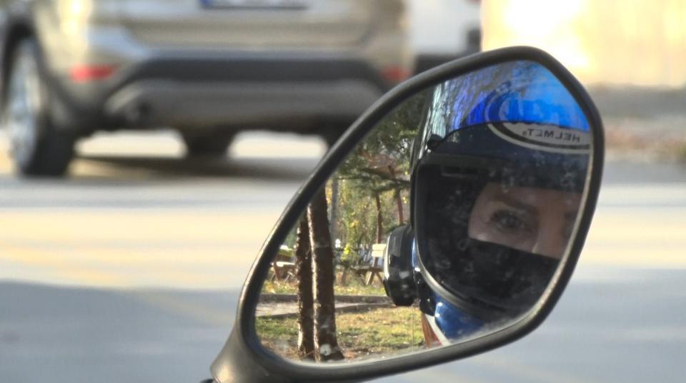 KADIN SÜRÜCÜ İSPANYA'DAN TÜRKİYE'YE MOTOSİKLETLE 4,5 GÜNDE GELDİ: SINIRDA GÖZYAŞLARINI TUTAMADI