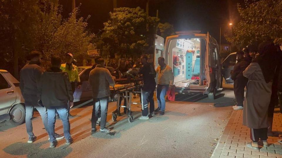 Zincirleme trafik kazası: 1 yaralı, 4 araçta hasar