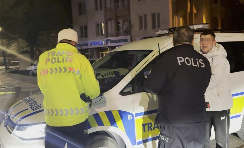 Polisten kaçtı, yakalanınca "Hiç mi insafınız yok?" deyip ağladı