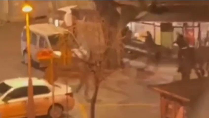 Göğsünden vurulan muhtar ağır yaralandı