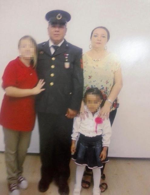 Emekli uzman çavuş, eşi ve bir kızını öldürüp diğer kızını yaralayıp kendini vurdu