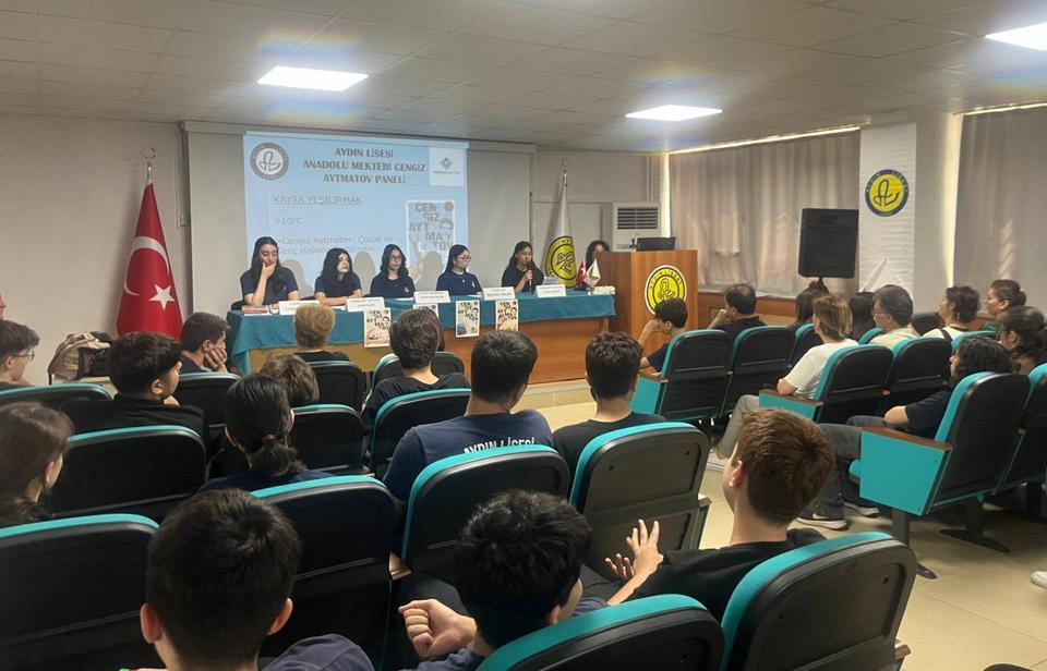 Aydın Lisesi’nde edebiyat şöleni