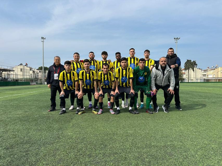 Söke nin Amatör Takımları 2 sezonun ardından yeni sentetik sahalarına  kavuştu