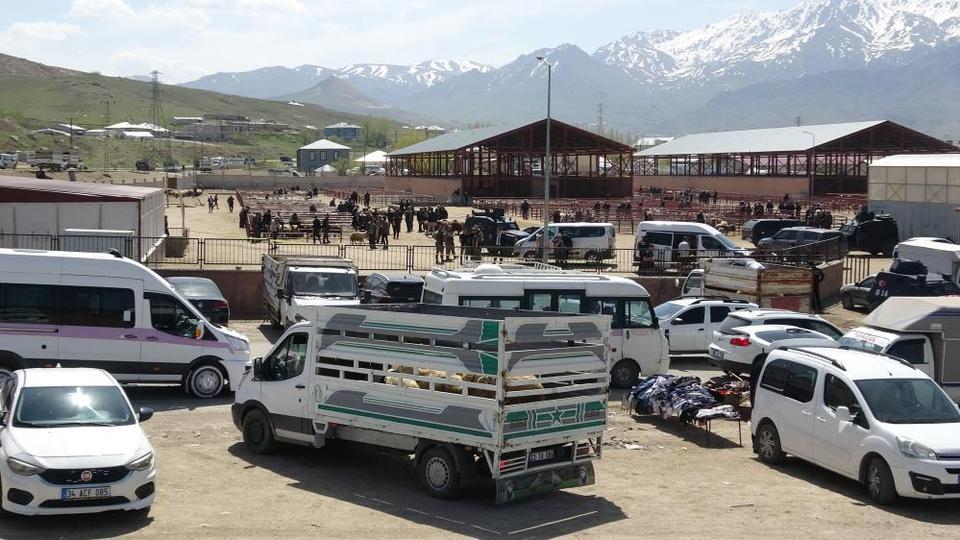 Hayvan pazarında silahlı kavga: 1 ölü, 13 yaralı