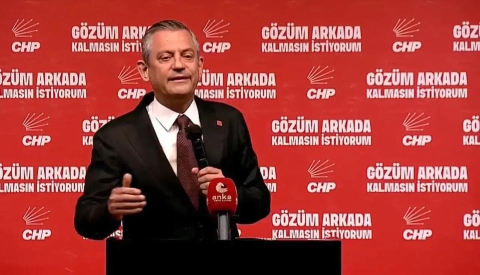 CHP Genel Başkanı Özel, Kuşadası Belediye Başkanı Ömer Günel'i örnek gösterdi