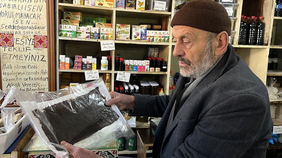 Katrancılık mesleğini 65 yıldır yaşatıyorlar