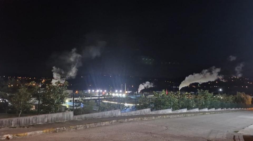 Fabrikada çalışan işçiler hastanelik oldu